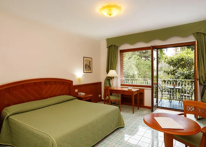 Grand Cesare Augusto Hotel 4*