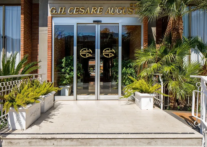 Grand Cesare Augusto Отель