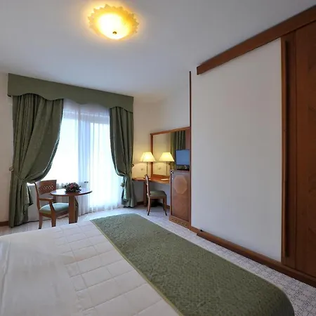 Grand Cesare Augusto 4* Sorrento