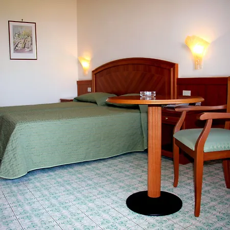 Grand Cesare Augusto Hotel 4*