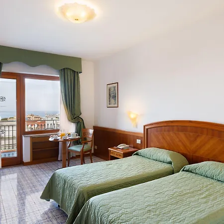 Grand Cesare Augusto 4* Σορέντο