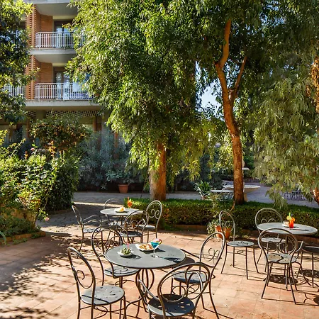 Grand Cesare Augusto Otel 4*