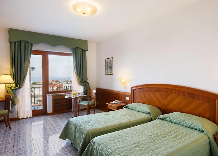 Grand Cesare Augusto 4* سورينتو